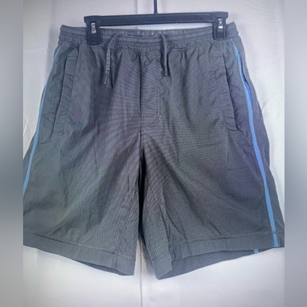 Lululemon Men’s Pace Breaker Lined Shorts gray Sz M 9” Inseam